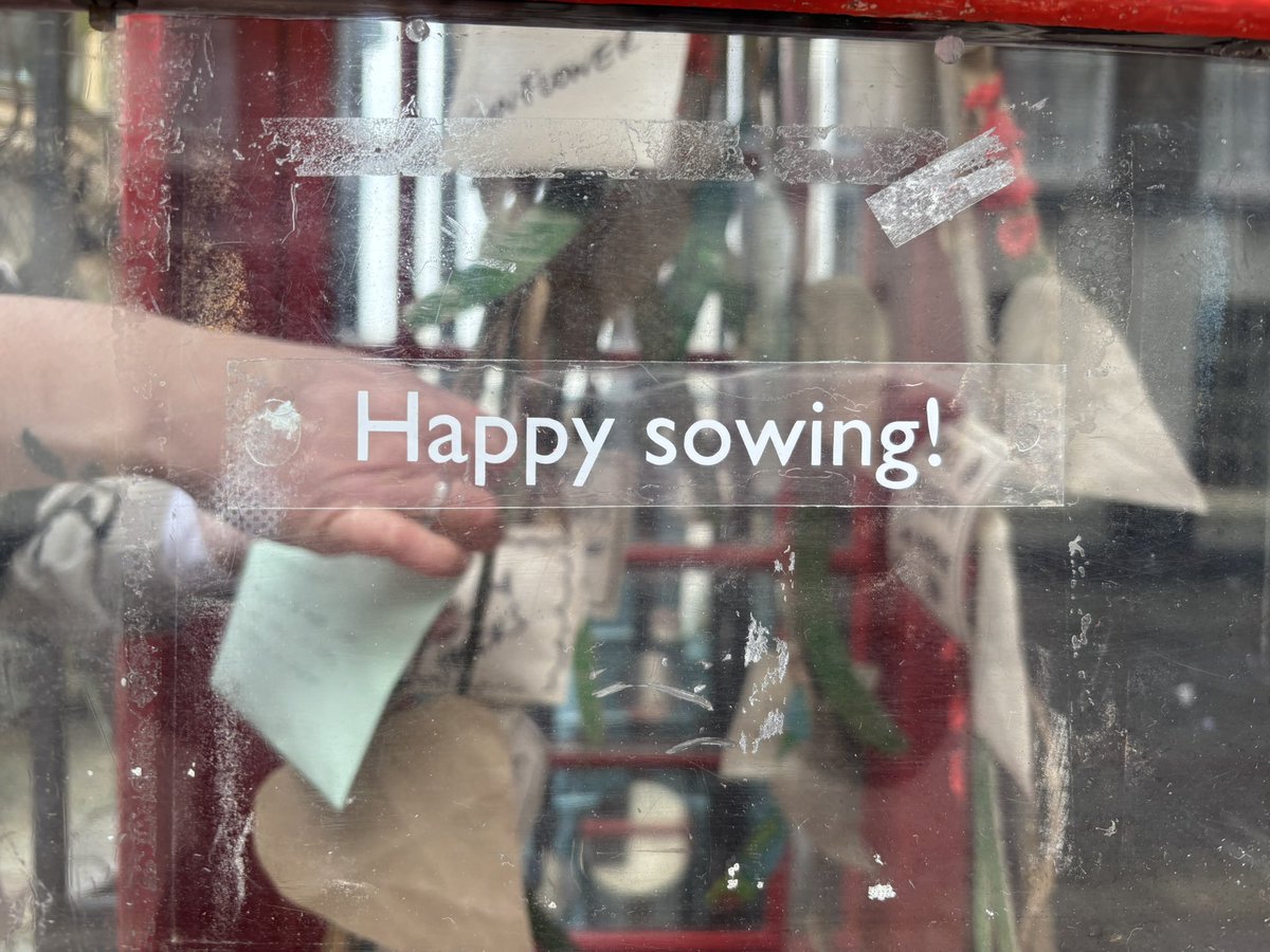 SEED SWAP 19 Feb - 4 Mar Open 24/7

Nxt to Café Nucleus Rochester

Turn up with your seeds, open the door and look around. Decide which packet you’d like, take it and put your seed packet back in its place. Take a photo and post to social media

#seedsowing #seedswap #seedysunday