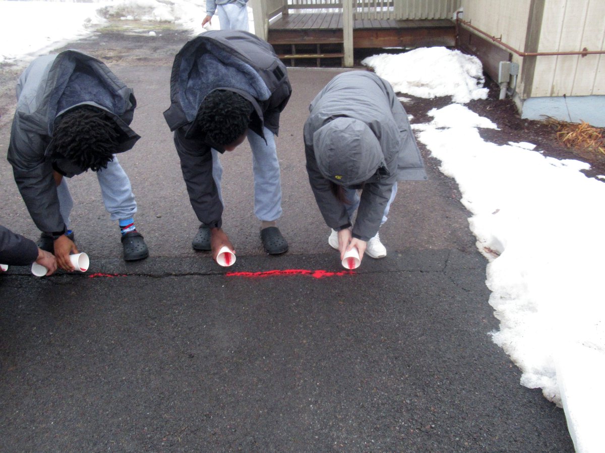 MarylandDJS's tweet image. C.H.A.M.P.S and DJS Victim Services partnered to recognize National Human Trafficking Prevention Month. As part of this, red sand was provided to give DJS youth the chance to participate in the #RedSandProject. #HumanTraffickingMonth bit.ly/4197MfF
