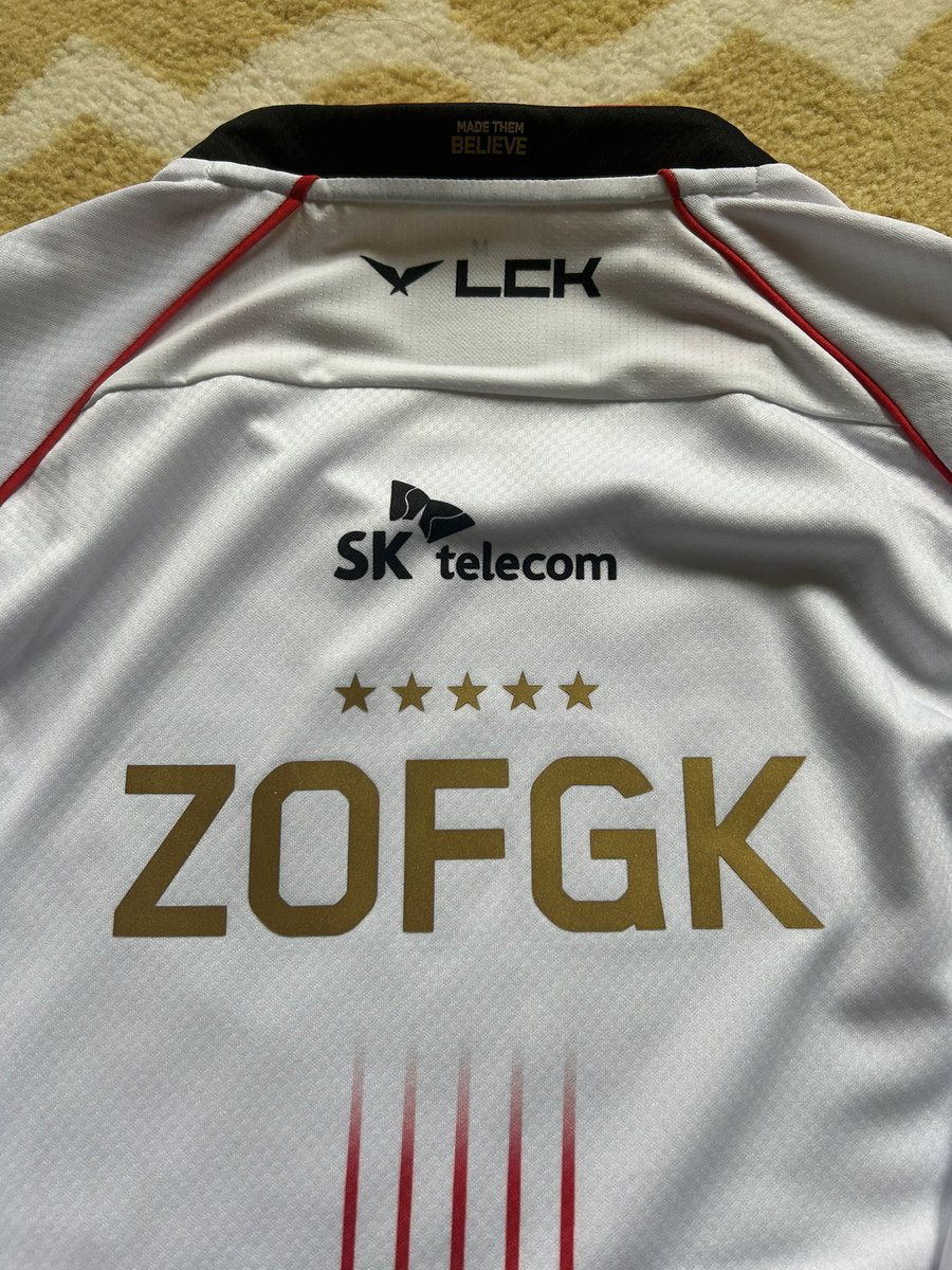 rielah's tweet image. I don’t even remember what I bought … but it arrived! A bit bittersweet … signifies the end of a fan’s happy dream. It was a great run, ZOFGK. 🥲❤️