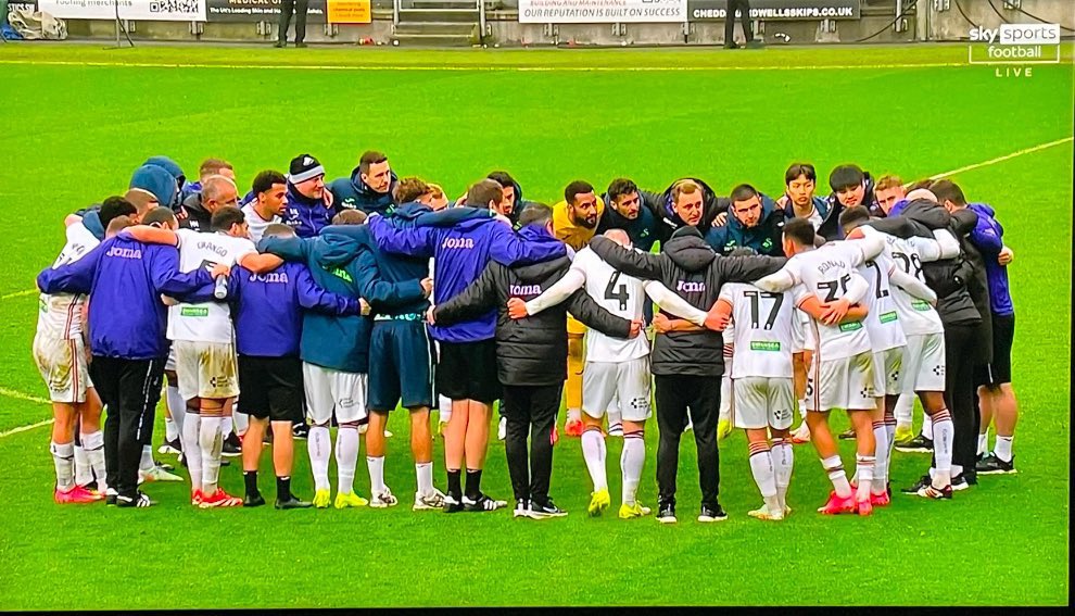 GLawtey8's tweet image. Unfortunately our time at Swansea City has come to an end. It’s been a privilege to work at such a great club with a hugely passionate fan base. 

As Luke always said “Swansea is about the people”. It definitely is. 

YJB 🦢