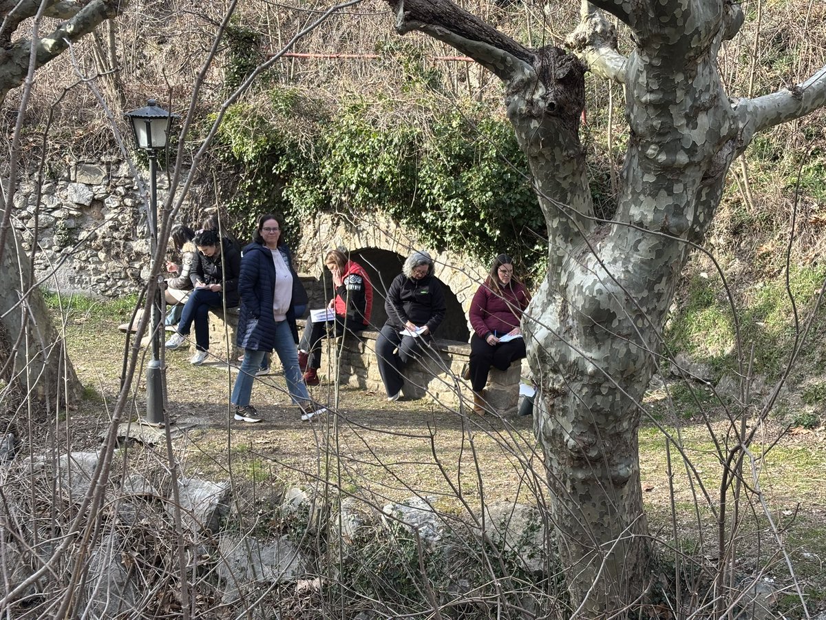 Treballant els #4rols #TEAL per persones d’equips directius: Passar del paradigma de l’efectivitat al de grandesa. 
#inspirar #aliança #estratègia #empoderar @escolesFEDAC