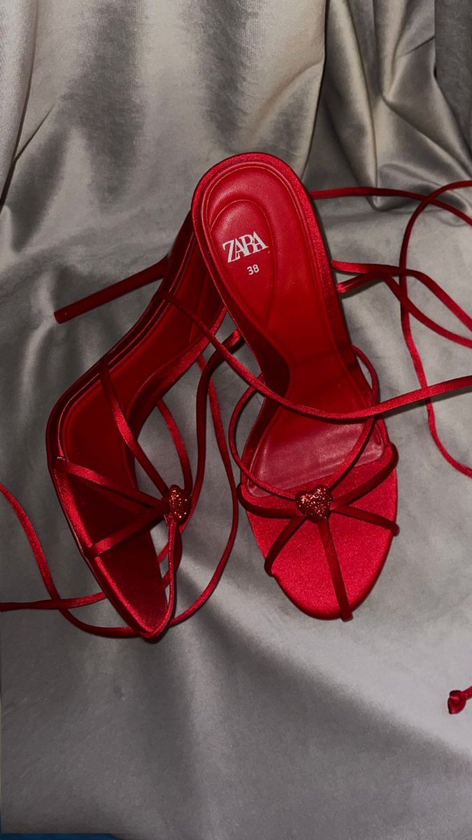 onefashioninspo's tweet image. zara heels