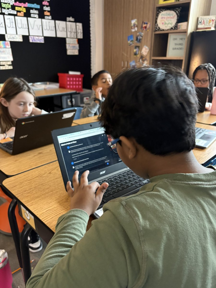 3rd graders in <a href="/MrsClark401/">Kristen Clark</a>, <a href="/holamrsvasquez/">Amber Vasquez</a>, and <a href="/Smith4Learning/">Heather Smith</a> are using a <a href="/GetSchoolAI/">SchoolAI</a> space to talk point of view with characters from the book “Frindle”! #FISDelevates