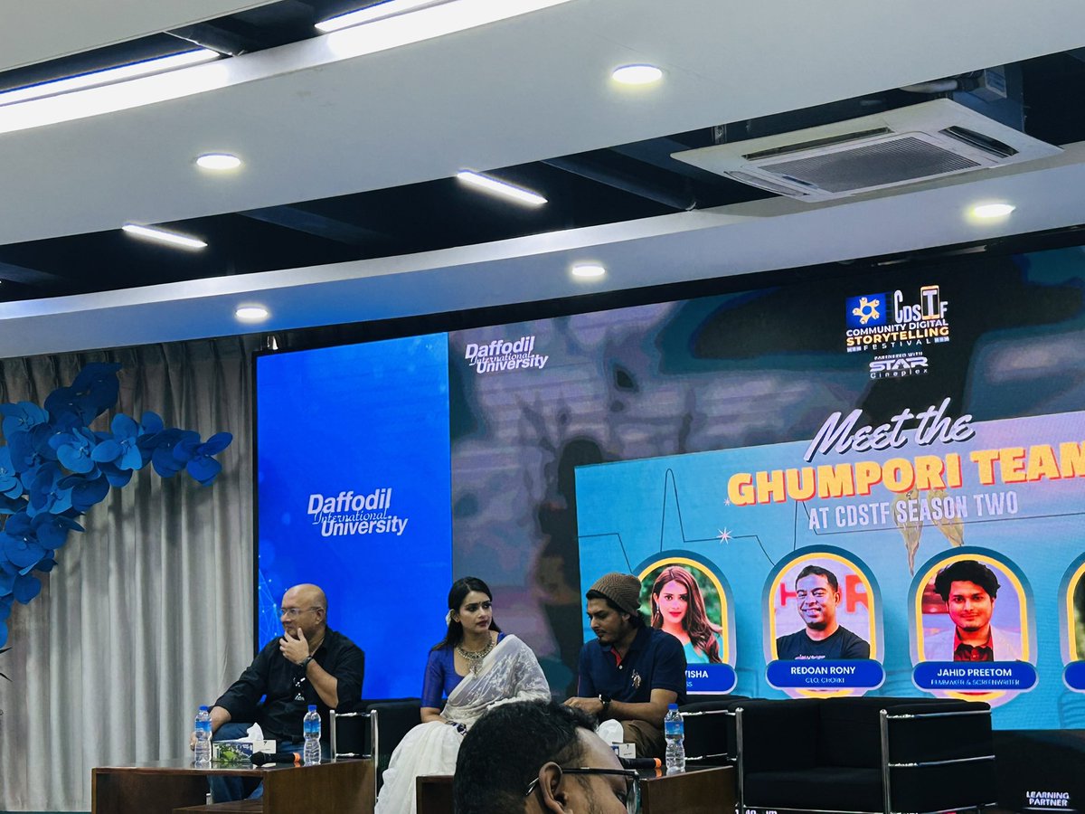 arpitadebnath29's tweet photo. CDSTF Season Two was a success! Arif Faisal (UNDP) led the Climate Action Pledge, and experts highlighted youth empowerment in climate action. Kudos to Team Ghumpori & congrats to the winners!
@MoJoJamil
#jmconlinemojo #CDSTF2025 #DIU_CDSTF #ClimateAction #Sustainability https://t.co/pVlqCwfx9k