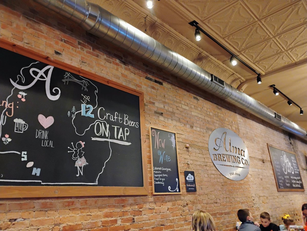 BeerSnobSean's tweet image. Another 1st visit last weekend was @AlmaBrewingCo in Alma, MI. Very busy on a snowy Saturday evening. I got their yummy 5% scotch ale Highlander served in #properglassware. No stickers 😥. #MiBeer @DrGoodBeer @pejacoby @sippinmitten @MikeSlomba @CATbrew13 @JohanBBT @Bilcro