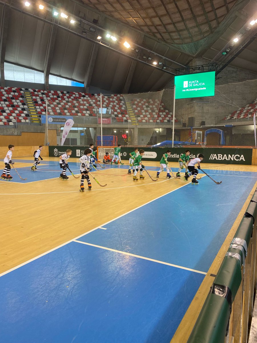 Hockey Club Liceo - Base 🥬 (@hcliceobase) on Twitter photo O pasado domingo, no #LiceoIgualada do primeiro equipo, estivemos acompañados pola Base do <a href="/CDominicos/">Club A.A. Dominicos</a>!
Ambos recibimos ós xogadores de #OKLiga e, posteriormente, celebramos un partidiño durante o descanso.
GRAZAS por vivir connosco unha gran mañá de hockey! 💚🤍 O pasado domingo, no #LiceoIgualada do primeiro equipo, estivemos acompañados pola Base do <a href="/CDominicos/">Club A.A. Dominicos</a>!
Ambos recibimos ós xogadores de #OKLiga e, posteriormente, celebramos un partidiño durante o descanso.
GRAZAS por vivir connosco unha gran mañá de hockey! 💚🤍
