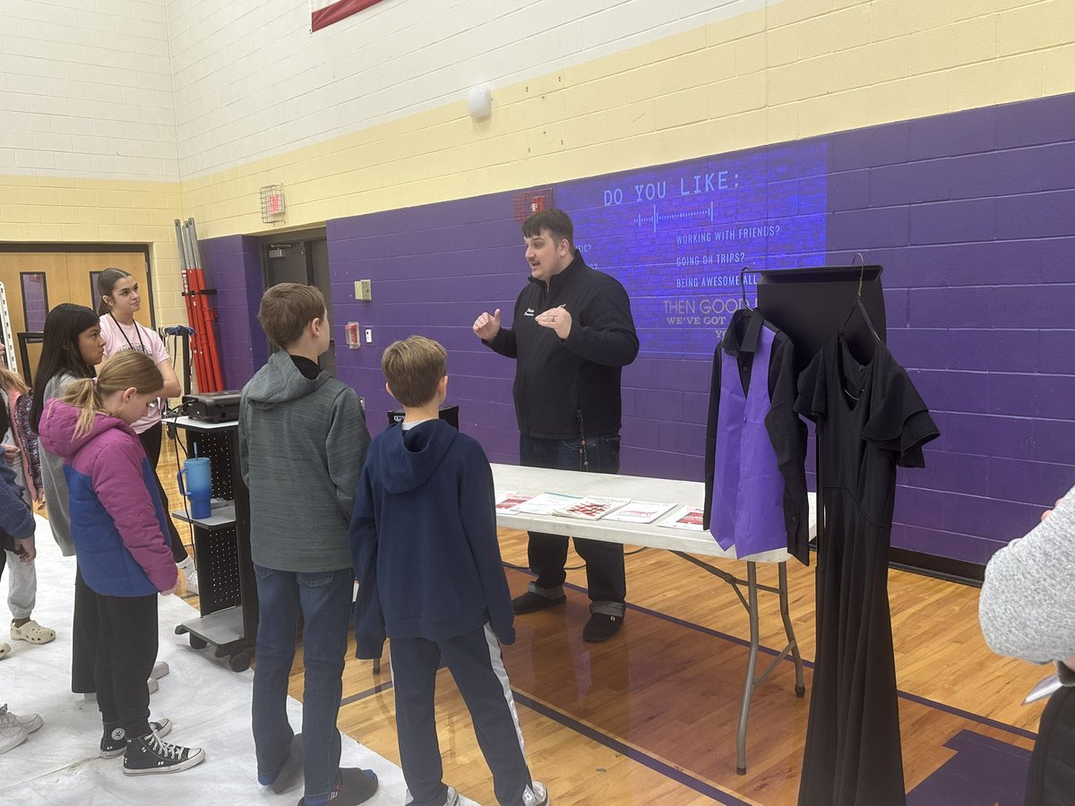 Heather Metzgar tweet media