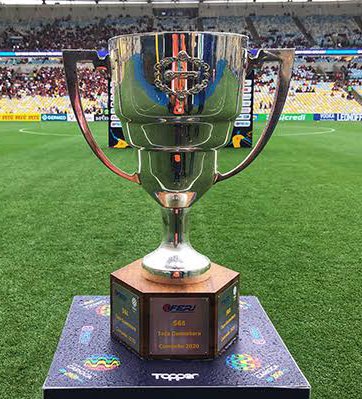 ColunadoFla's tweet photo. FESTA PELA TAÇA GUANABARA 🏆

FERJ organiza festa para entrega do troféu da Taça Guanabara ao Flamengo no Maracanã, caso a equipe vença o Maricá no sábado (22).

Apesar de ainda ter chances matemáticas de título, o Volta Redonda precisaria vencer seu jogo por 13 gols de diferença e torcer por uma derrota rubro-negra.

🗞️ @GabrielOrphao / Paparazzo Rubro-Negro