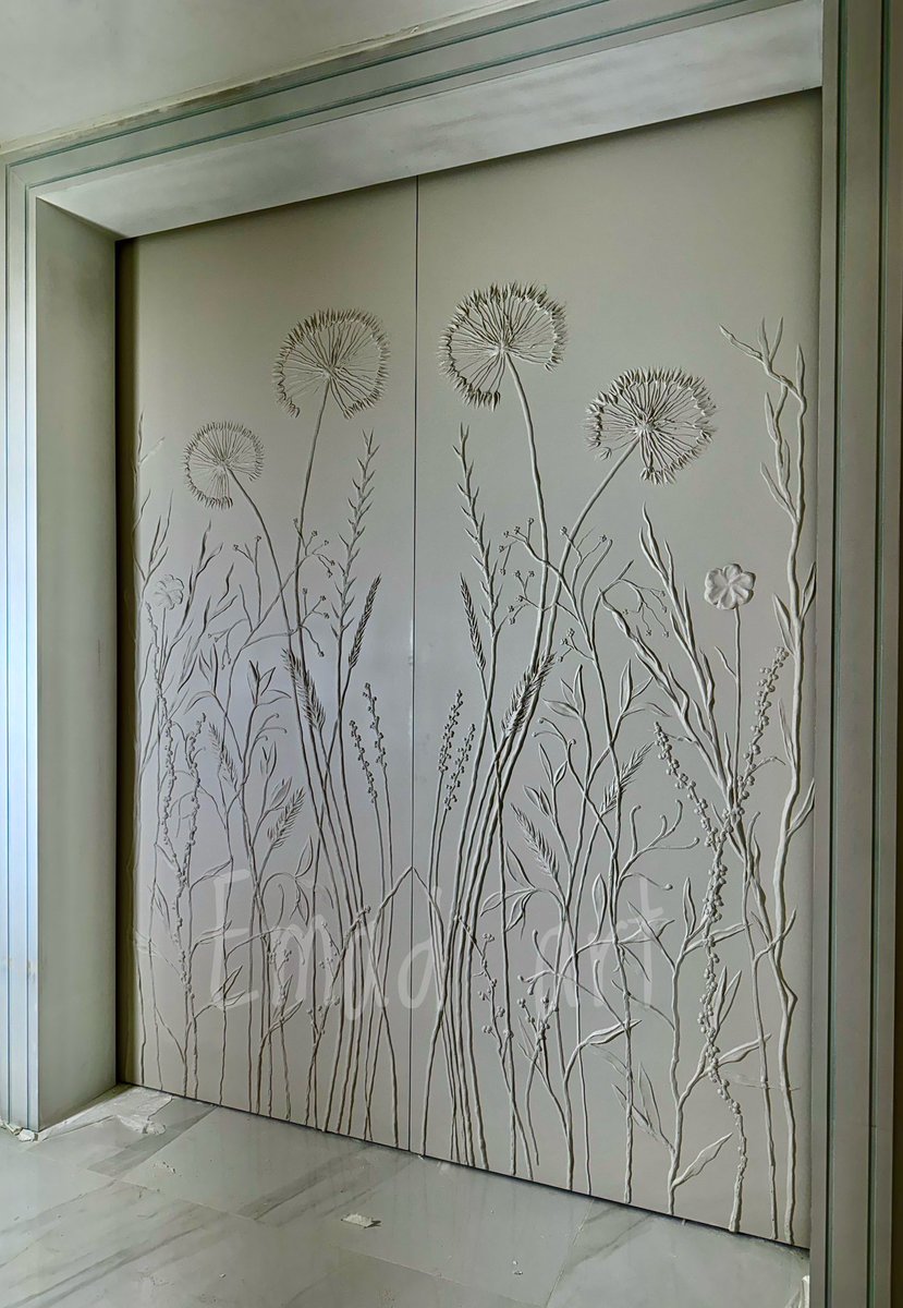 بفضل الله 
عمل جديد رسم بارز علي باب سحاب
المقاس ٢٢٠*٣متر