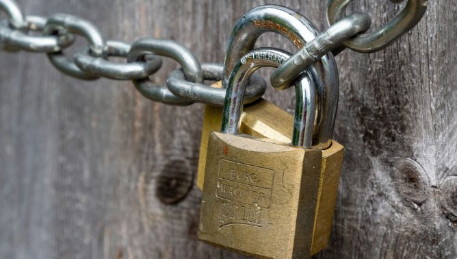 CoinDiscoveryy's tweet image. JUST IN: 🚀 Blockaid Secures $50M to Shield Web3 from On-Chain Threats! 🛡️💰

#BlockchainSecurity #CyberDefense #Web3Protection #OnChainSafety #CryptoFortress #DeFiShield