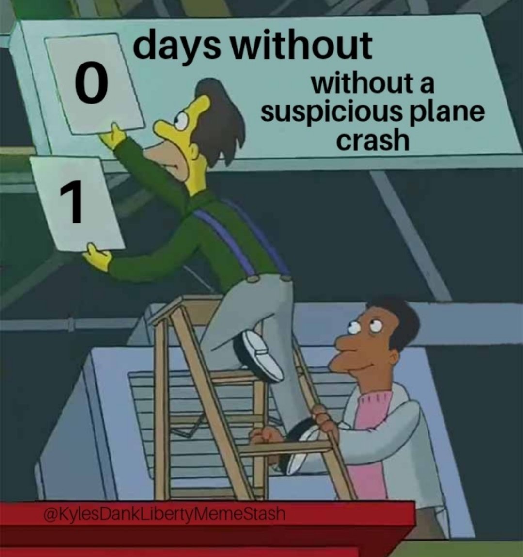 Kyle_C137's tweet photo. Breaking: There was another plane crash in Arizona. Two planes collided, I assume on the runway. https://t.co/hpE7Uq81T2