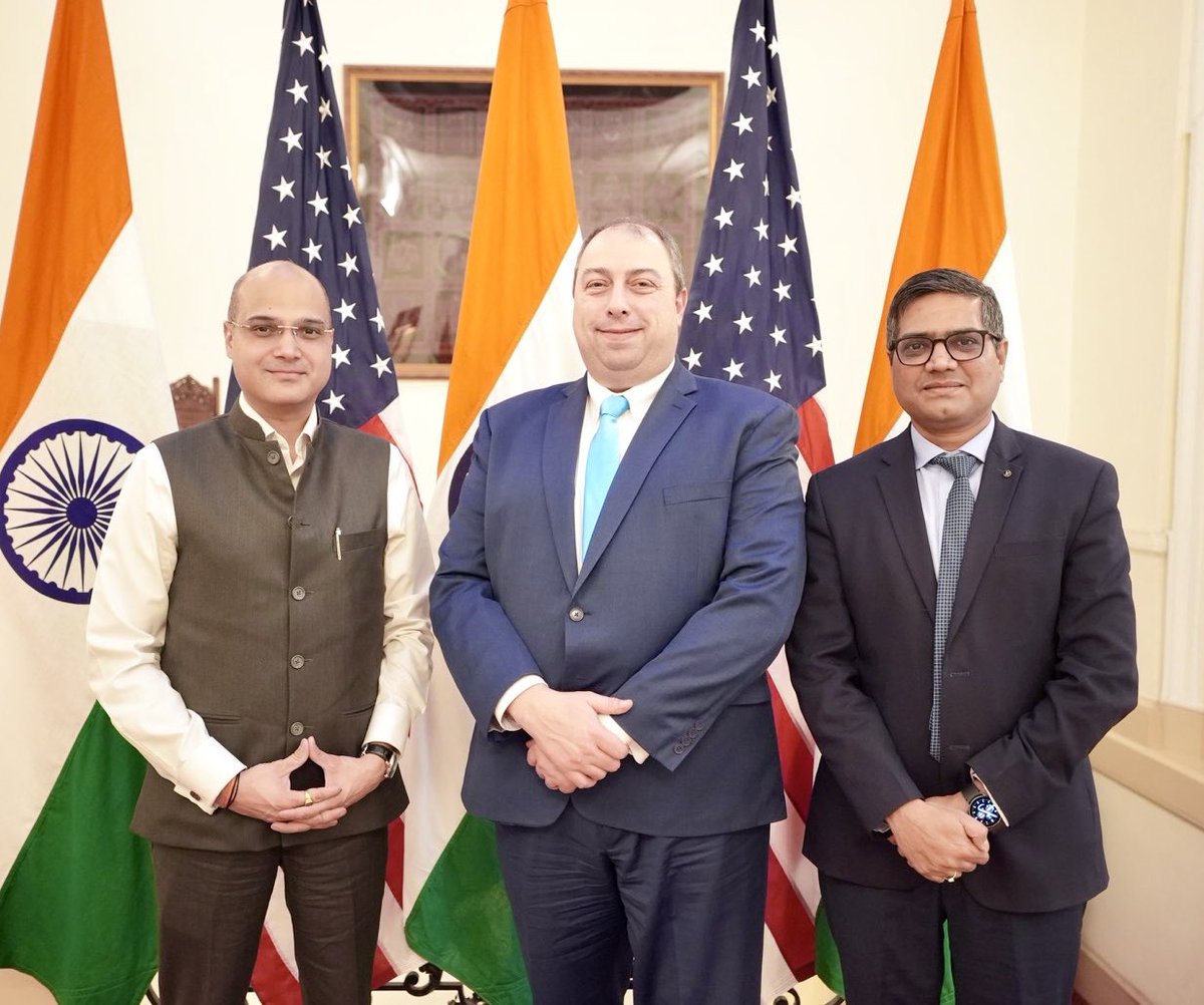 India in New York (@indiainnewyork) on Twitter photo Deputy Consul General @varunjeph welcomed Mr. Brian Kulpa, Town Supervisor of Amherst, NY at <a href="/IndiainNewYork/">India in New York</a>
Their discussions focused on strengthening economic collaboration between India and New York, fostering new opportunities for growth and partnership.
<a href="/MEAIndia/">Randhir Jaiswal</a> Deputy Consul General @varunjeph welcomed Mr. Brian Kulpa, Town Supervisor of Amherst, NY at <a href="/IndiainNewYork/">India in New York</a>
Their discussions focused on strengthening economic collaboration between India and New York, fostering new opportunities for growth and partnership.
<a href="/MEAIndia/">Randhir Jaiswal</a>