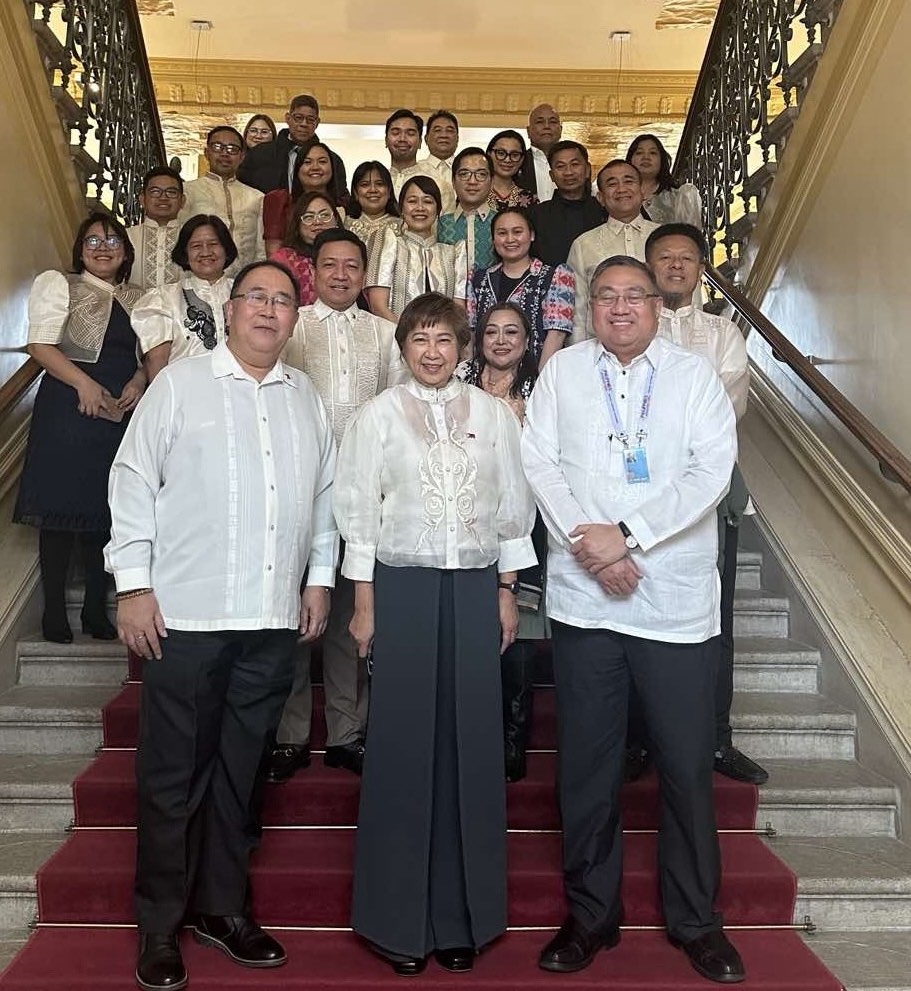 DFAPHL's tweet image. 🇵🇭cites major strides in human rights promotion in #ConstructiveDialogue with @UNTreatyBodies Committee on Economic, Social and Cultural Rights on 18-19 Feb 2025! PH recommits  to #ICESCR  bolstering nat’l actions &amp;amp; global #HumanRights leadership🌐💬  #DFAForgingAhead
