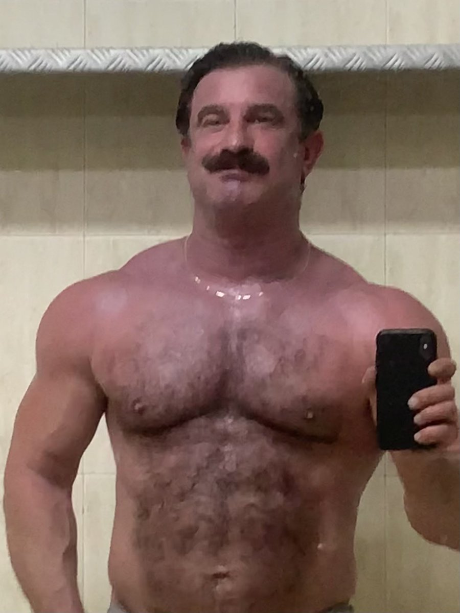 megettingbigger tweet media