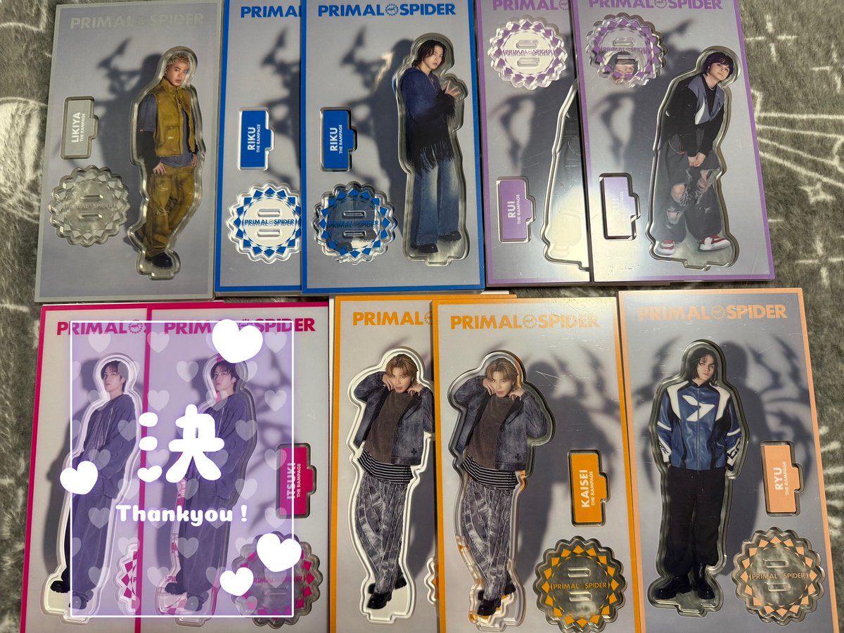 GoodsOt's tweet photo. @_tamu_0527 検索よりリプ失礼致します。
写真の中のもので吉野北人24トレカ2種と交換可能なものございますでしょうか？
複数お譲り可能ですのでご検討よろしくお願いいたします。 https://t.co/vVZFCOErDV