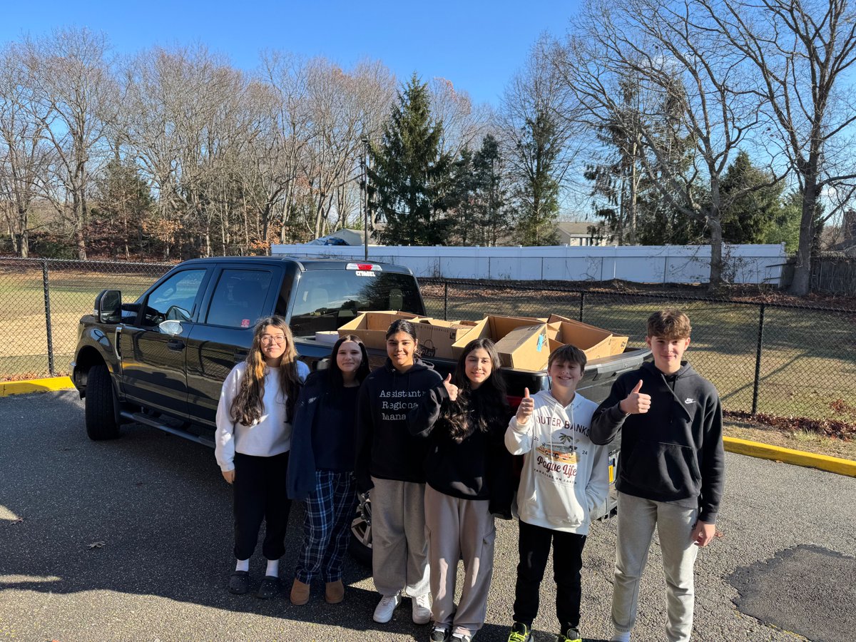 Lead4Change tweet media