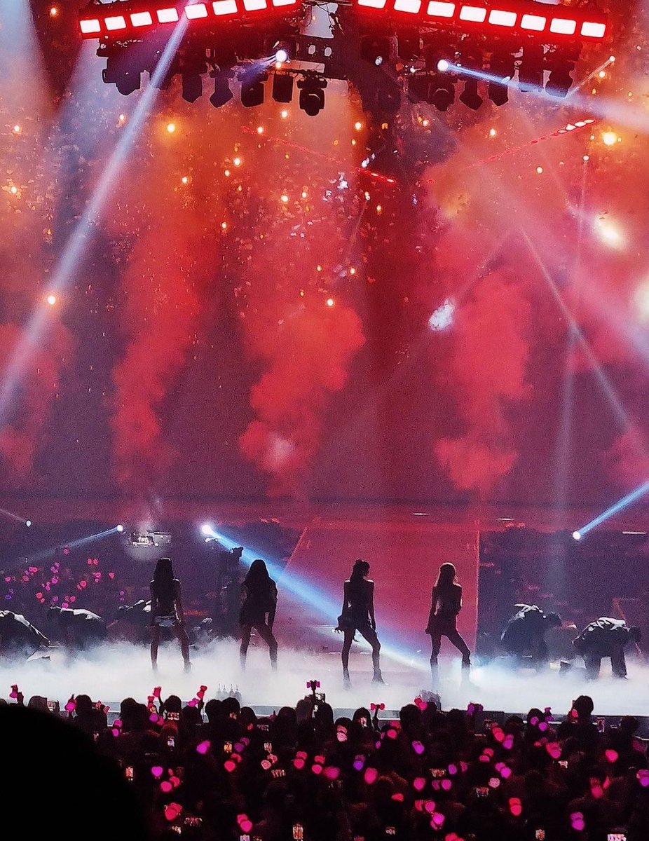 BLACKPINKChile's tweet photo. ¿#BLACKPINK en el Estadio Nacional de Chile? 👀🇨🇱

BLACKPINK EN CHILE
#WeWantBLACKPINKinChile https://t.co/DKtv9kED5I