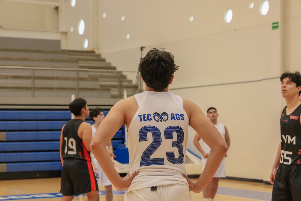 TecCampusAGS's tweet image. Vivimos los partidos con intensidad 🏀💪
Tec AGS vs UVM QRO💥

#CONADEIP #Borregos #teccampusags