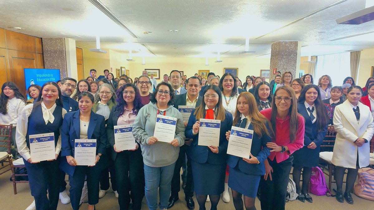 Desde siempre había soñado en trabajar con las Escuelas Normales y buscar sembrar esa semilla de cambio, ahí donde inicia la magia de ser docente en nuestro país.
<a href="/fomento_social/">Fomento Social Banamex, A.C.</a>  hizo el sueño de trabajar con #DGSUM una realidad. Ayer después de un gran proceso de capacitación y