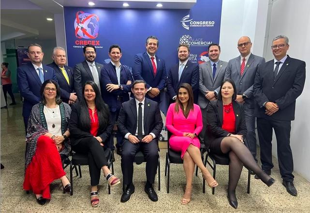 RSalazar91623's tweet image. "Nuestro reto es lograr consolidar a CRECEX como referente en el ámbito gremial en comercio exterior."

Agradezco la confianza y asumo el compromiso de impulsar la innovación, el desarrollo empresarial y fortalecer el comercio exterior.

#CRECEX #ComercioExterior