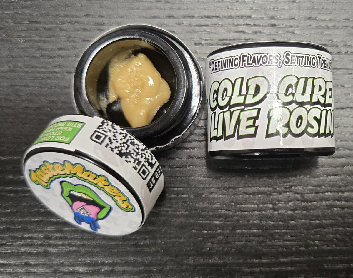 VaderCannabisCo's tweet photo. #vaderextracts #vadercannabiscompany #kushhouse #hashrosin #rosin #h2oboys #dabcity https://t.co/0gFvhdqOGh