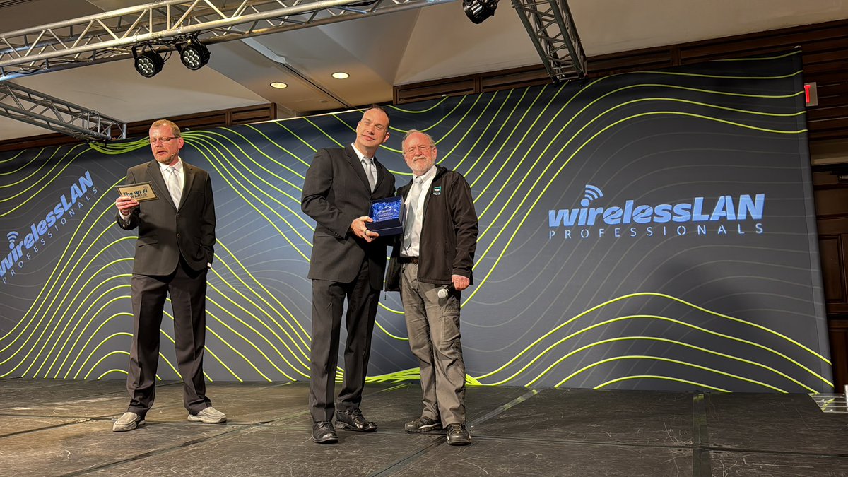 Congrats to the 2025 Company Leadership of the year award recipient <a href="/JuniperNetworks/">Juniper Networks</a> !