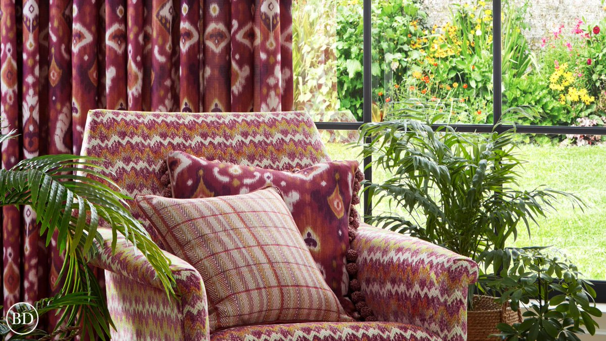 BlindsDirectGB's tweet photo. ๐ Rich, warm colours are back, and theyโre here to stay! ๐
Donโt be shyโadd that pop of colour and let your space embrace you! ๐
Shop the look at #BlindsDirect https://t.co/LNHg20d6V3
#ColourTrend #WarmTones #HomeInspo #BoldColours #InteriorStyle https://t.co/XAq7h7UF97