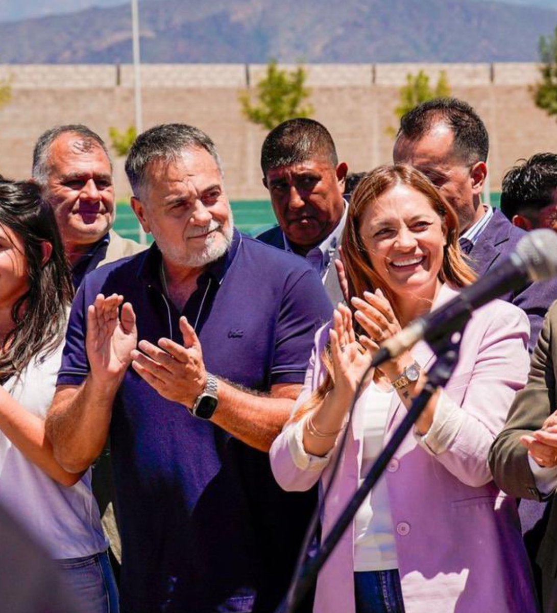 AdrianLaRioja's tweet photo. Fotón Política:

@TeresitaMadera y @ArielPuy 

Aniversario de chilecito https://t.co/p2vsr0jXUW