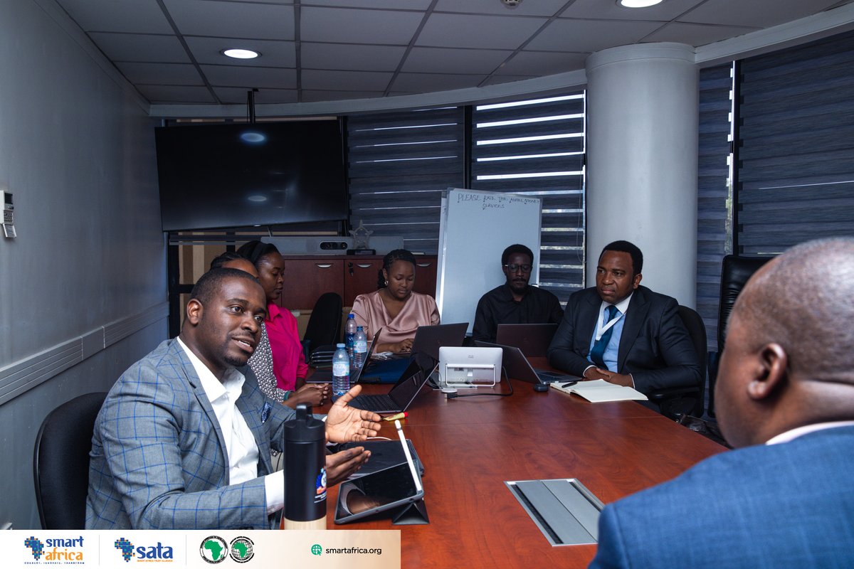 RealSmartAfrica's tweet photo. On the third day of the IDECT country engagement in Uganda, the Smart Africa delegation visited fintech and payment service providers, engaging in discussions on digital payment solutions, with a focus on cross-border transactions.

#SmartAfrica #IDECT #DigitalTrade #ECommerce #DigitalPayments #Uganda