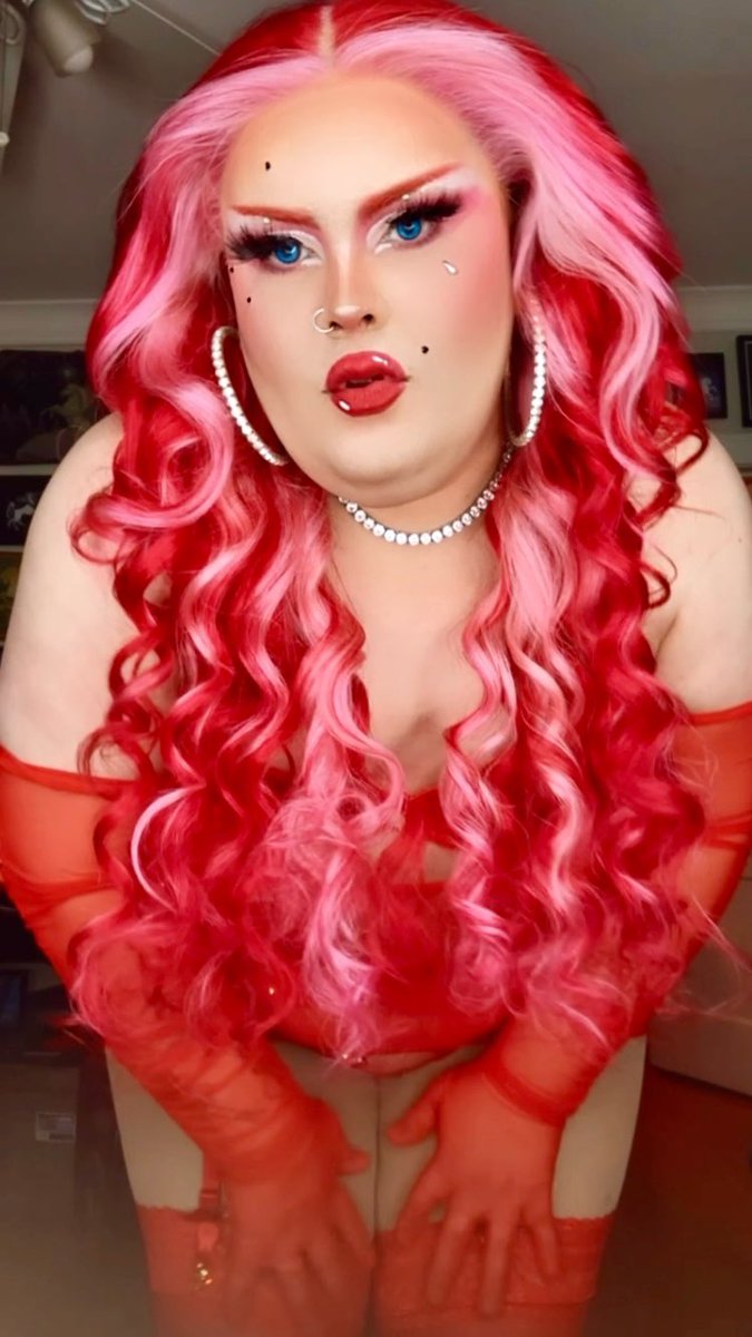 Valentine Addams tweet media