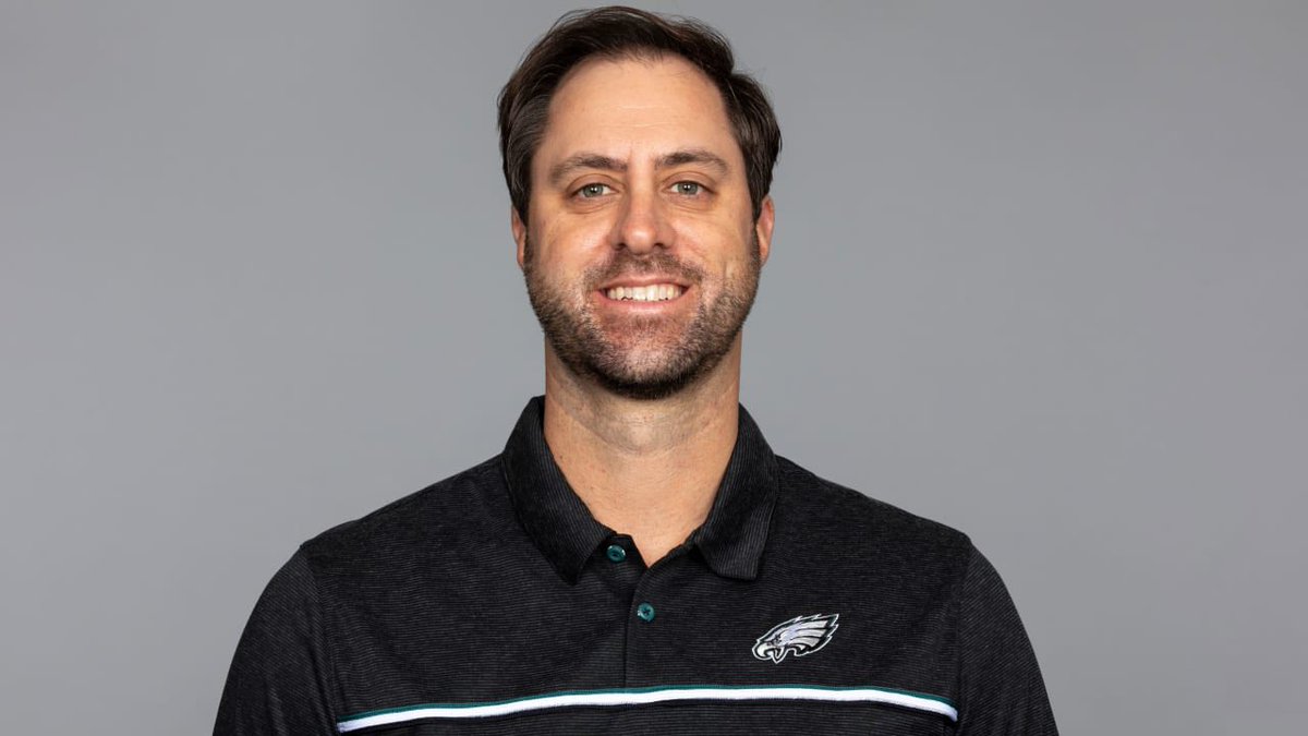 JeffSkversky's tweet image. 🚨 Breaking: Eagles name Kevin Patullo Offensive Coordinator 

#KevinPatullo has been the passing game coordinator/associate head coach with the #Eagles