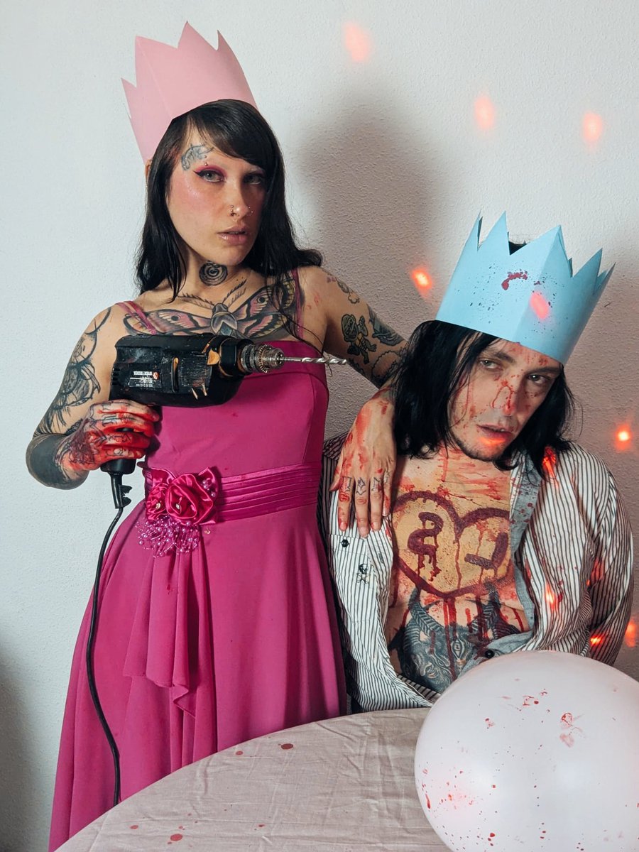 Se tenía que hacer 🖤🎥 The loved ones