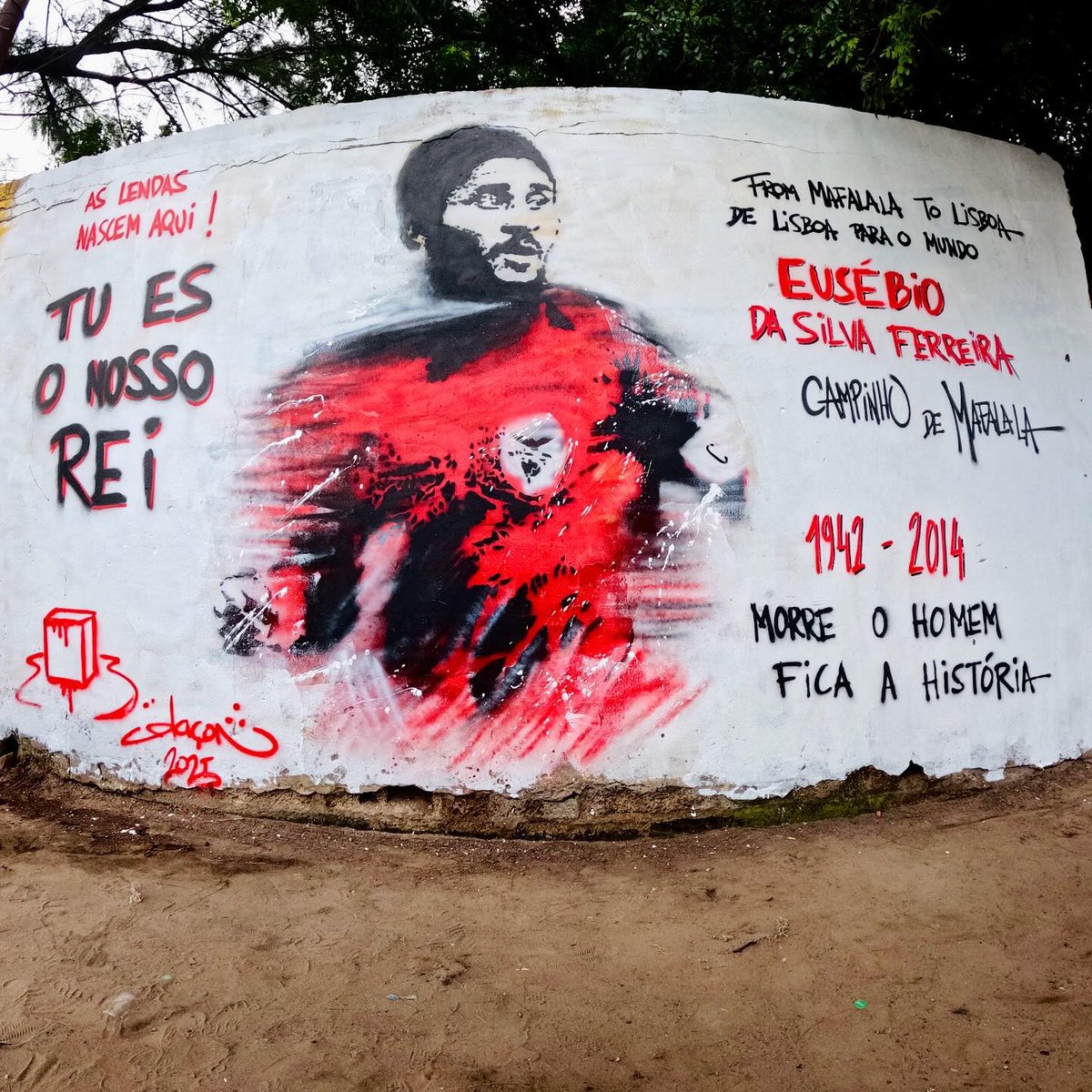 King Eusebio 👑 
📍Maputo, Mozambique 🇲🇿 

📷 IG by_glacon