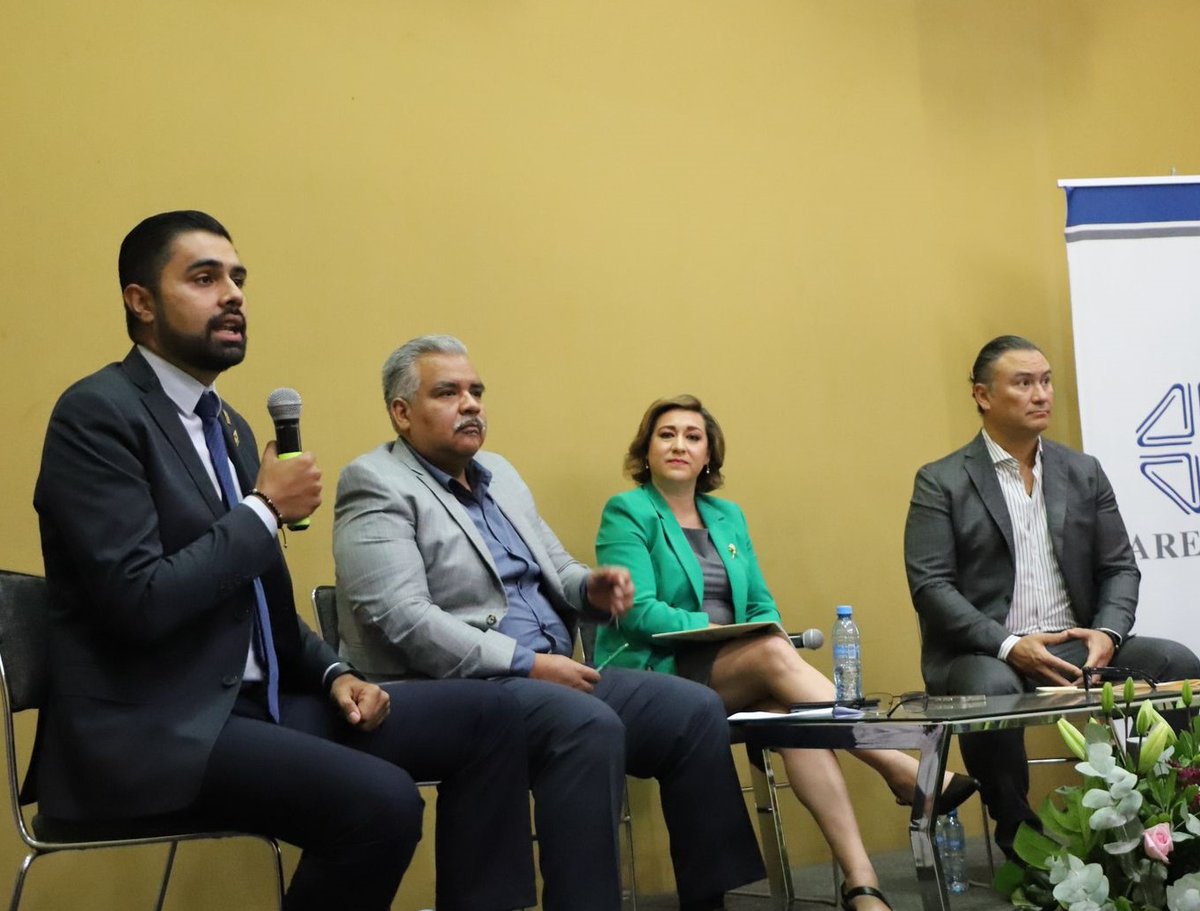 careintra's tweet photo. ¡Eficiencia energética en la industria! CAREINTRA reunió a expertos para discutir estrategias clave. 
Lee más: https://t.co/zOtKBDmeB2

📷: SEDES https://t.co/fXkZAkboZH