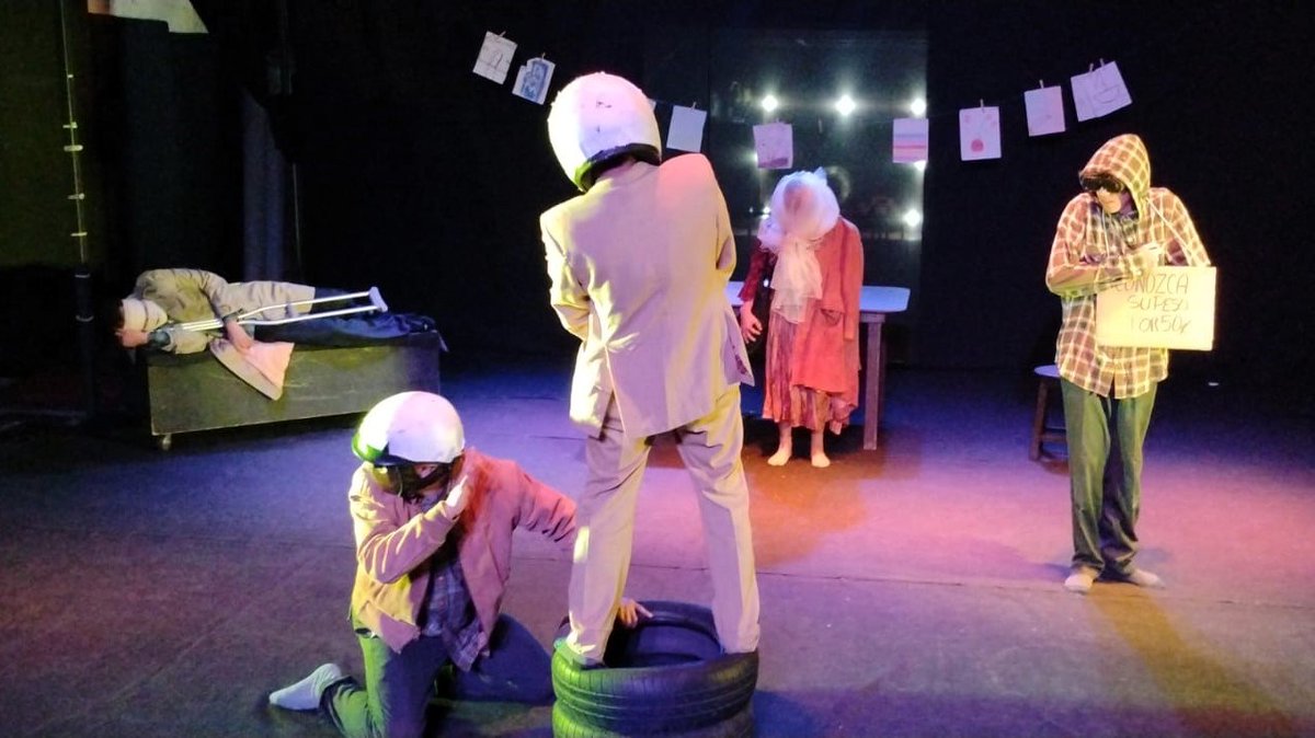 👧🏻🎭 Tetiem alista ¿Cuánto pesa el mundo?, obra sobre la bondad y la resiliencia infanti ornte.xyz/Pomzz