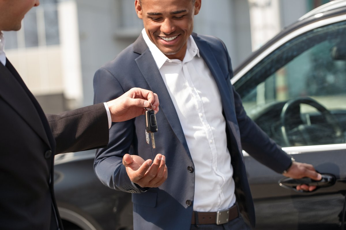 Bronx <a href="/NYCWorkforce1/">Workforce1 Career Centers</a> is connecting NYers to their next job as a valet w/<a href="/LAZParking/">LAZ Parking</a>! 🅿️🚗  
 
Bring these ✨required✨ documents:
- HSD or GED
- Two forms of ID including a valid NYS Driver License 
 
Join us: 
📍 400 East Fordham Road, 8th floor
🗓️ 2/20 | 9:30AM