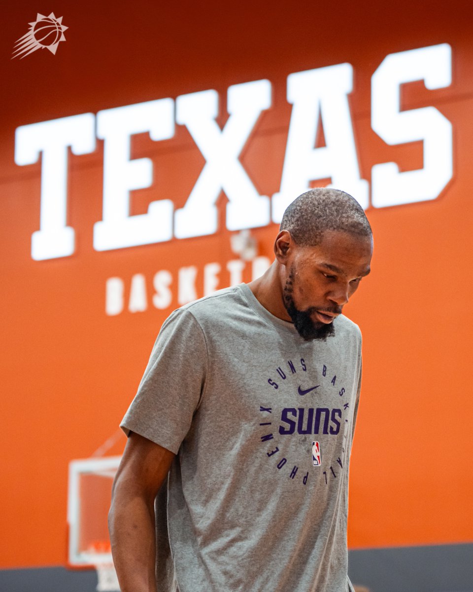 Phoenix Suns (@suns) on Twitter photo Hook ‘em 🤘 Hook ‘em 🤘