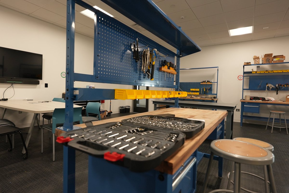 Your gift to the ME annual fund helps put tools on the table. Workshop space used by student teams is provided through department resources, and the annual fund is an important part of that picture.
#VTGivingDay
givingday.vt.edu/amb/vtme