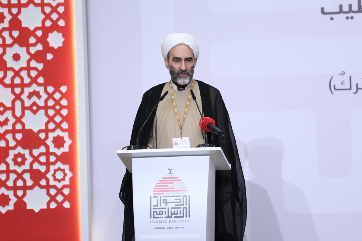 خلال الجلسة الافتتاحية لمؤتمر الحوار الإسلامي-الإسلامي..

رئيس وزراء ماليزيا: الحوار والتَّسامح ضرورة لمواجهة تحديات العصر وفلسطين تواجه استعمارًا ظالمًا

رئيس وزراء ماليزيا: كلمة شيخ الأزهر عن غزة ترجمت ما نشعر به من ألم وعلينا التضامن لإنهاء الاحتلال 

آية الله أحمد مبلغي: ما