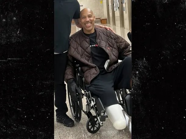 TheDunkCentral's tweet image. LaVar Ball had his foot amputated after suffering a serious medical issue, per @TMZ 

He’s in good spirits 🙏