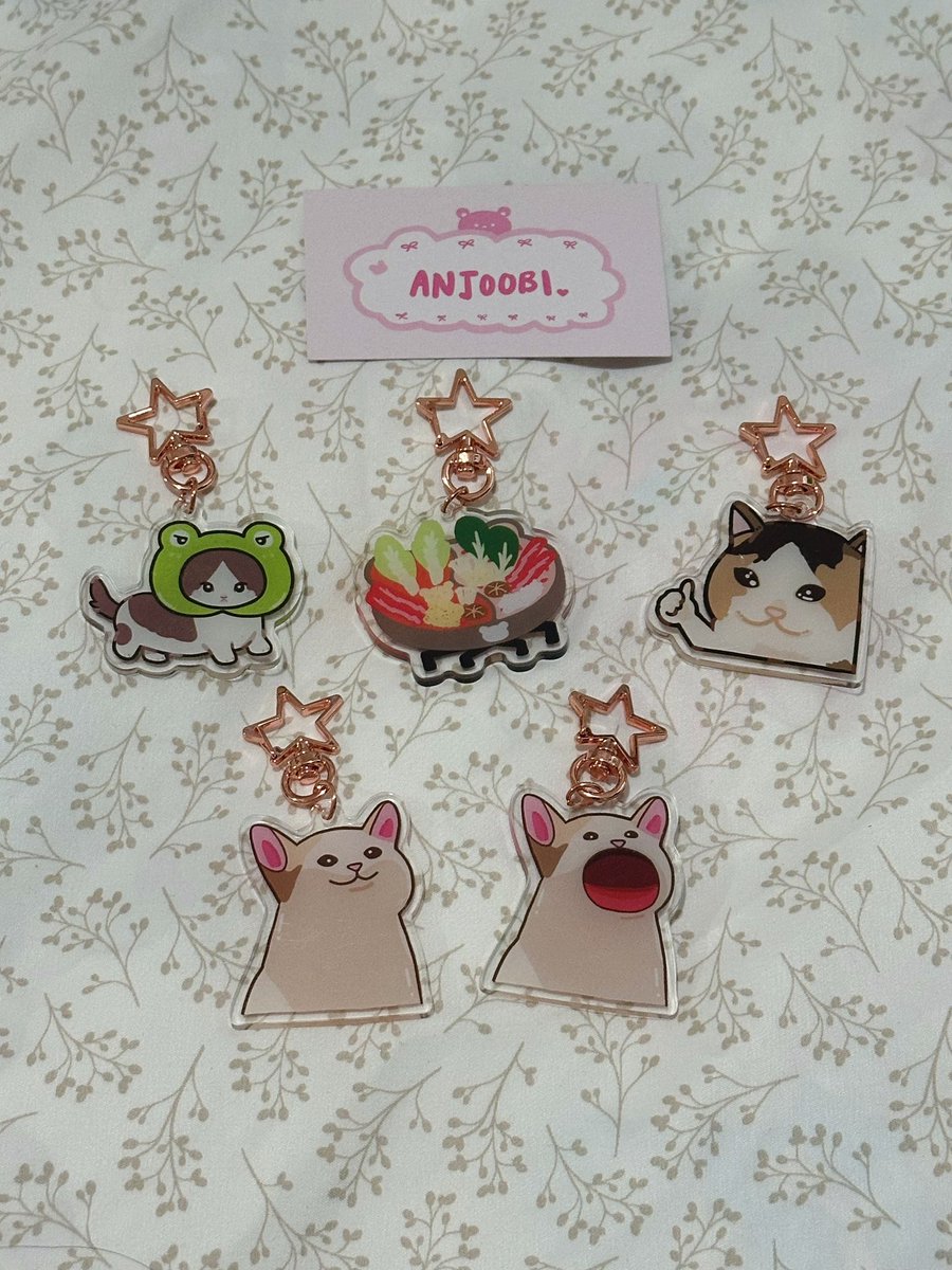 anjoobi's tweet photo. new tote bags &amp; charms in my shop! check it out https://t.co/RPHsRuXi5g

#totebags #catcharms #catmemes #smallbusiness #hotpot #asianfoods https://t.co/U9G2Fx8xpp