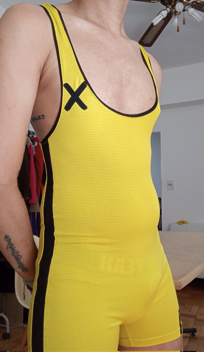 Charlie_sxxx's tweet photo. Así me quedo la transformación de una camiseta deportiva en un singlet.
Para los interesados, escriban al DM.
@Edensex_shop

#singlet #gay #skynny #bodyboy https://t.co/FjhifUtmjQ