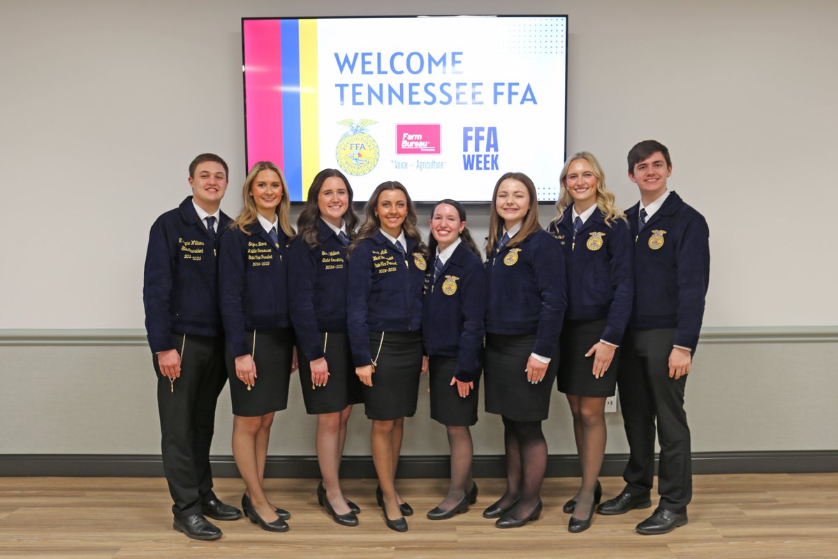TNFarmBureau's tweet photo. Always love when the Tennessee FFA state officers come to the office. Appreciate their stop on Goodwill Tour this snowy afternoon, and extremely proud to support this group of young people!

#TNFarmBureau I #FFAProud