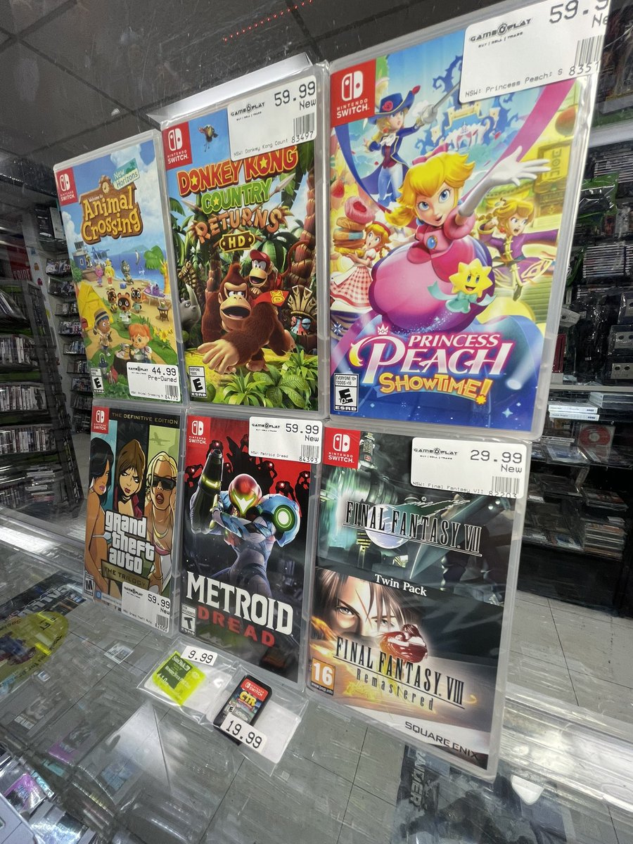 gameplayla's tweet photo. Switch games across all type of genres! Come on in!! 

Buy, Sell, Trade all your video games here! 
🎮
📍10937 Venice Blvd, Los Angeles CA 90034
🎮
Hours: 11am-7pm 
🎮
Phone#: (310)-842-7776 
#gameplayla #retrostore #losangeles #retro #nintendo #nintendoswitch #PrincessPeach https://t.co/FJYuLcLAgQ