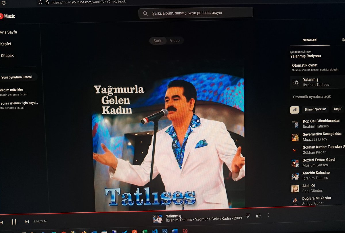 İki ekran kod ❌️
Bir ekran kod bir ekran İbrahim Tatlıses ✅️