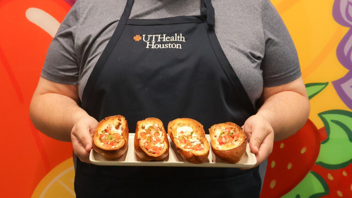 UTHealth Houston is spotlighting student recipes! First up: Traditional Molletes by Jacob Urbina, a student at <a href="/McGovernMed/">McGovern Med School</a>. He made this budget-friendly dish for his now-fiancée on their first date. Talk about a winning recipe! Try it here: go.uth.edu/studentcookbook.