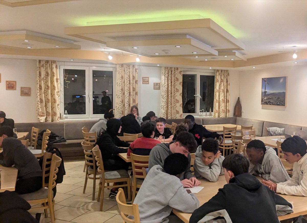 St. Ignatius College tweet media