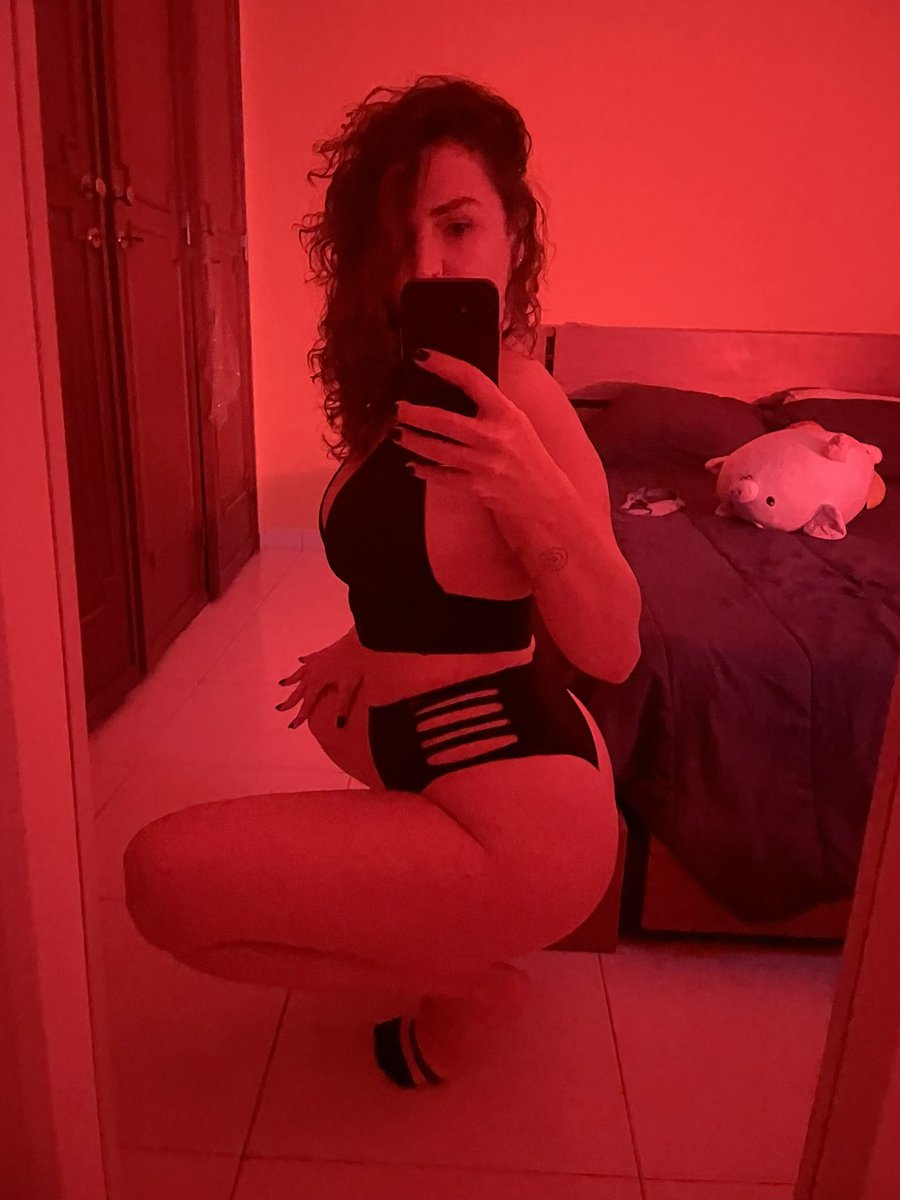 Do you like a MILF?! #onlyfans #milf onlyfans.com/only.miia