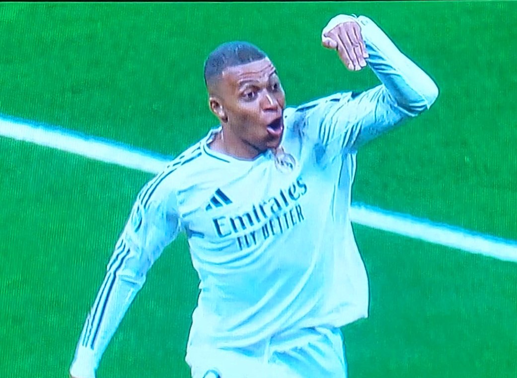 jrndudi's tweet photo. Magnifique but de #Mpappe #RMAMCI #Madrid #ManCity #LDC https://t.co/YosJDK4mtk