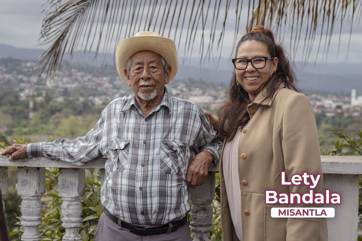 LetyBandala's tweet photo. Recorrer las calles, escuchar y dialogar ha sido la base del crecimiento de nuestro gran Movimiento de Regeneración Nacional. 🇲🇽

En la colonia Puerto Palchan, tuve el honor de conversar con vecinas y vecinos sobre esta nueva etapa de consolidación de la Cuarta... 1/2 https://t.co/2lwMc2WoXQ